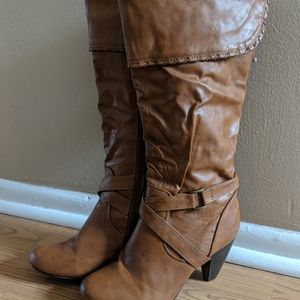 Yoki Rust-colored Boots in original box